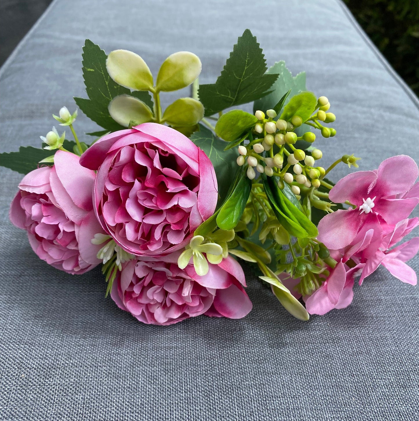 Faux Silk Peony and Hydrangea Mixed Bunches Silk Flowers 15 Stems Free Postage