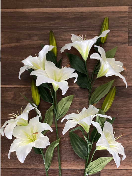 Artificial Silk Lilies x 4 stems 8 heads and 4 buds