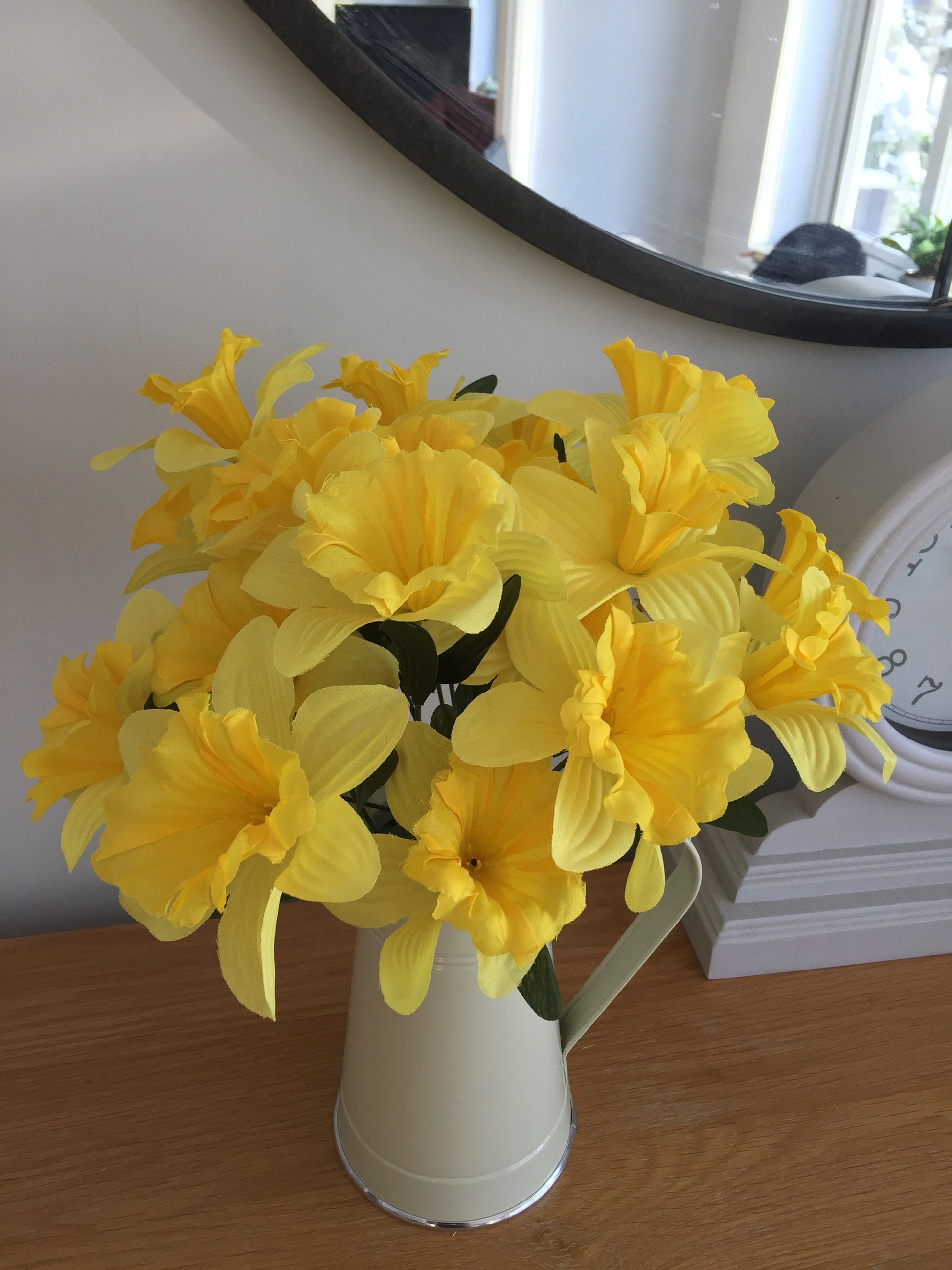 Faux Silk Daffodils 15 wired stems Easter Spring Flowers Free Postage